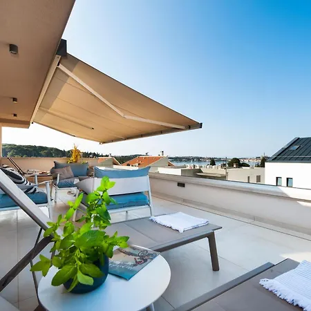 Apartament 4r Royal Rojnic *