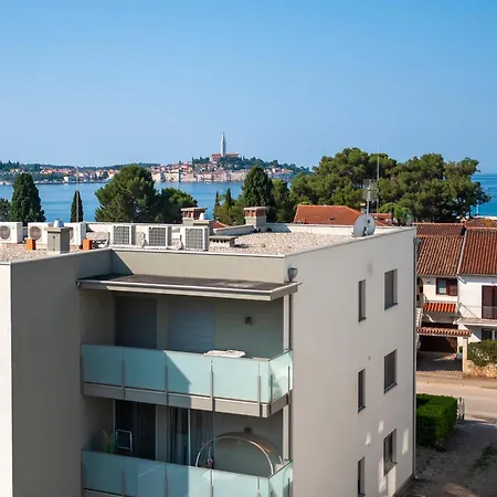 4r Royal Rojnic * Rovinj
